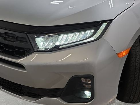 Used 2025 Honda Odyssey EX-L image 31