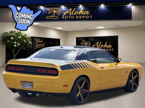 Used 2012 Dodge Challenger SRT8 Yellow Jacket w/ Premium Sound Group RWD image 5