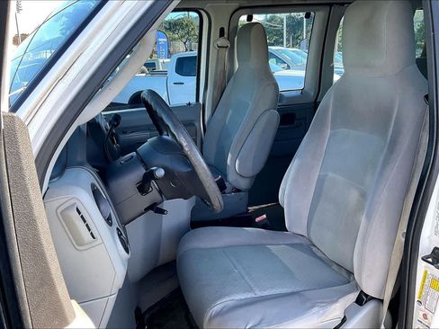 Used 2011 Ford E-350 and Econoline 350 XLT RWD image 11