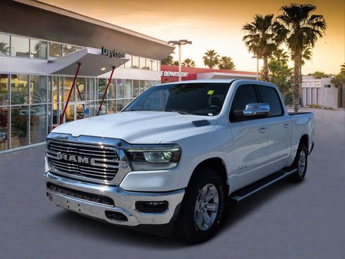 Used 2023 RAM 1500 Laramie AWD/4WD image 7