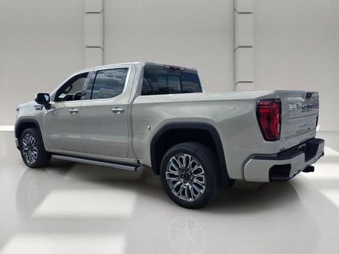 Used 2026 GMC Sierra 1500 Denali Ultimate AWD/4WD image 3