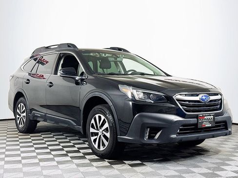 Used 2021 Subaru Outback Premium AWD/4WD image 1
