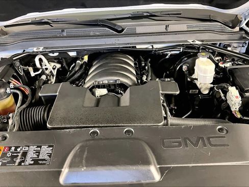 Used 2019 GMC Yukon Denali image 29