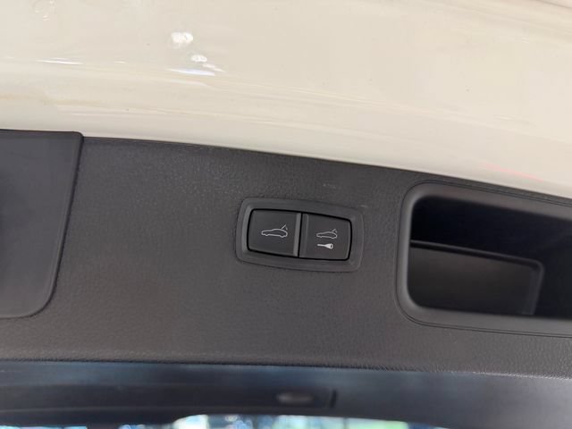Used 2022 Porsche Macan AWD/4WD image 54