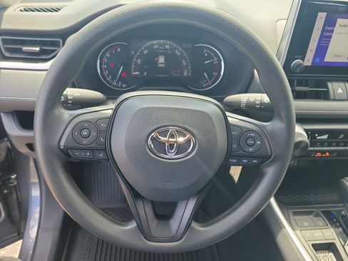 Used 2023 Toyota RAV4 LE FWD image 23