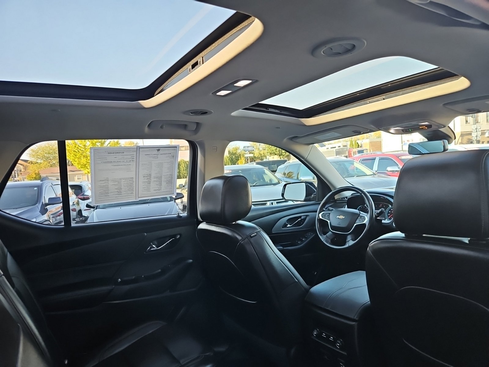 Used 2021 Chevrolet Traverse LT w/ LT Premium Package FWD image 26