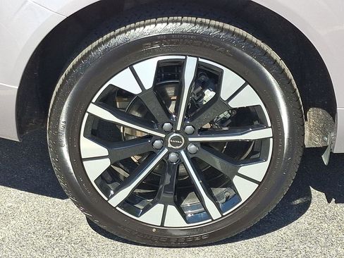 Certified 2026 Volvo XC60 B5 Plus w/ Protection Package Premier AWD/4WD image 6