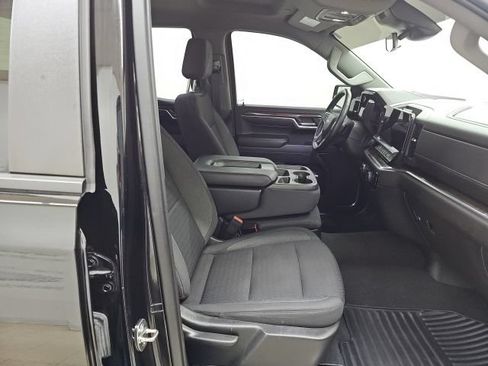 Used 2023 Chevrolet Silverado 1500 LT AWD/4WD image 19