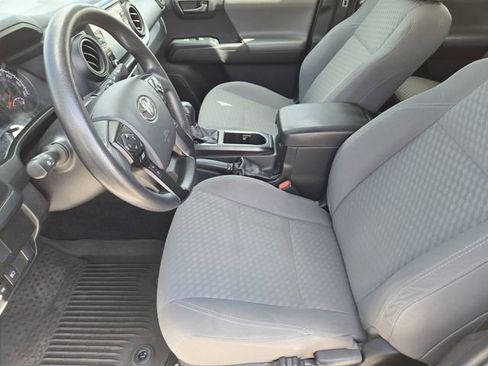 Used 2022 Toyota Tacoma SR w/ SR Convenience Package image 13