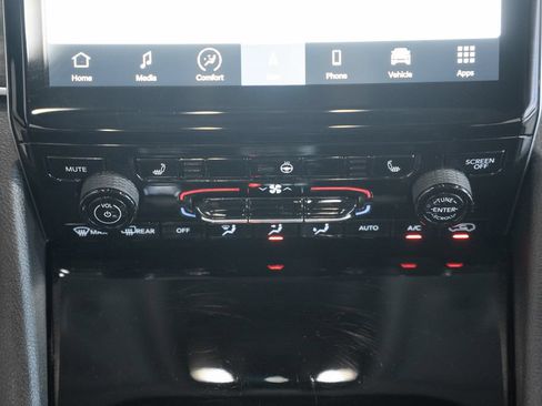 Certified 2023 Jeep Grand Cherokee L Limited AWD/4WD image 24