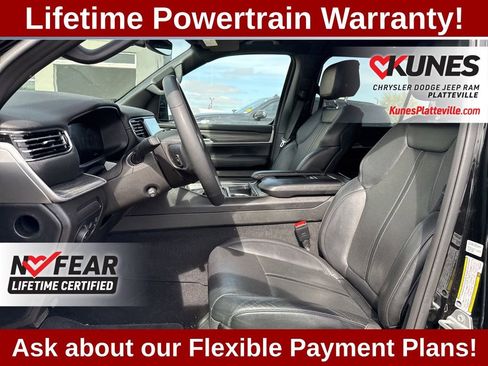 Used 2023 Jeep Wagoneer Series II AWD/4WD image 15