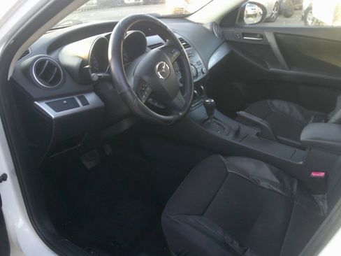 Used 2013 MAZDA MAZDA3 i Sport image 9