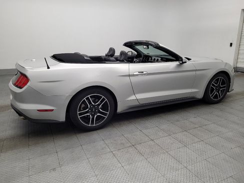 Used 2018 Ford Mustang Premium RWD image 10