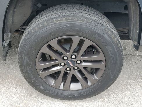 Used 2019 GMC Canyon SLE w/ Elevation Edition RWD image 5