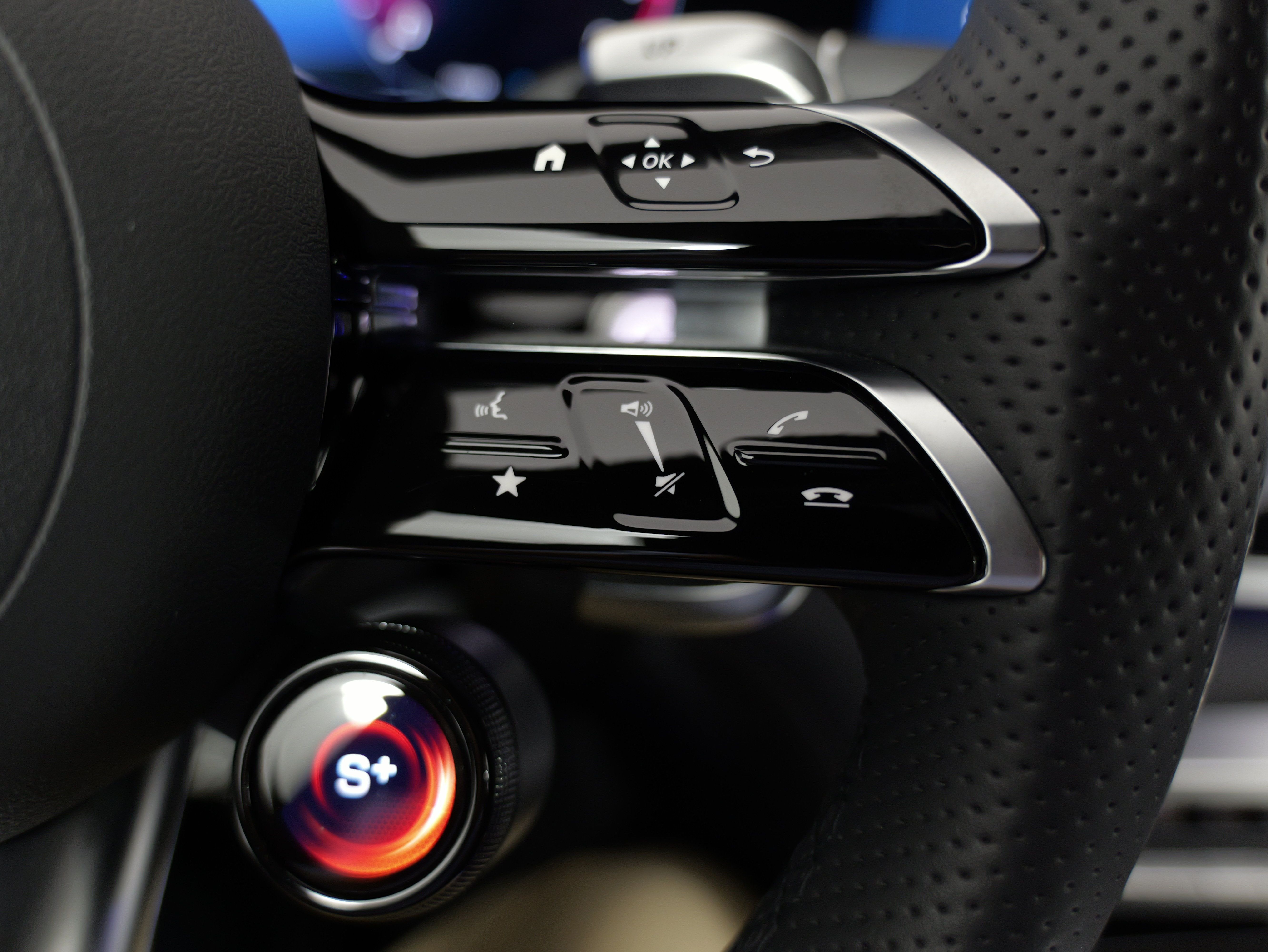 Used 2024 Mercedes-Benz AMG GT 43 image 44