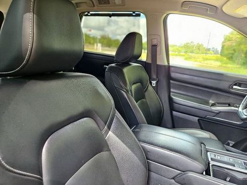 Certified 2022 Nissan Pathfinder SL w/ SL Premium Package image 14