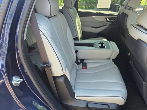 Used 2023 Acura MDX SH-AWD w/ Advance Package image 16