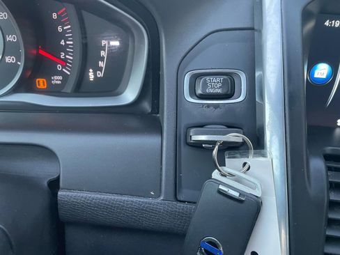 Used 2016 Volvo XC60 T5 image 28