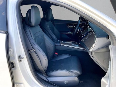 Certified 2025 Mercedes-Benz E 53 AMG e 4MATIC Sedan image 9