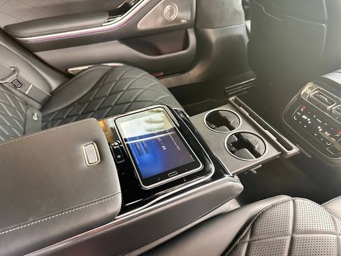 Used 2021 Mercedes-Benz S 580 4MATIC Sedan w/ Warmth & Comfort Package image 75