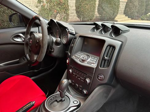 Used 2019 Nissan 370Z NISMO image 49