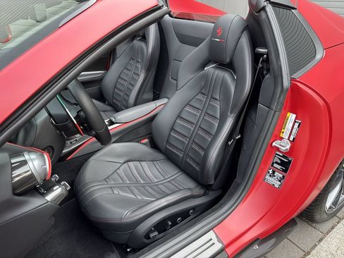 Certified 2023 Ferrari 812 GTS RWD image 11