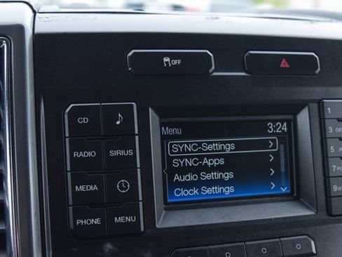Used 2018 Ford F250 XLT w/ Camper Package RWD image 9