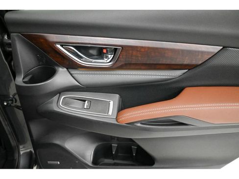 Used 2023 Subaru Ascent Touring image 18