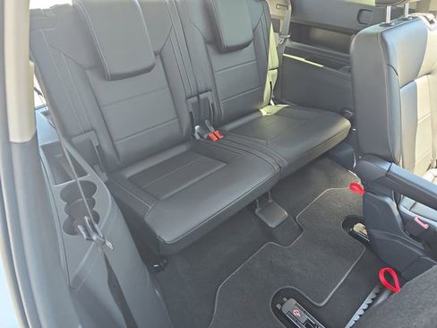 Used 2022 Volkswagen Atlas SE image 12