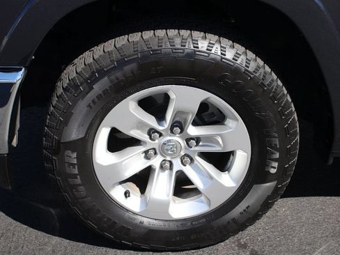 Used 2021 RAM 1500 Laramie AWD/4WD image 14