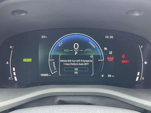 Used 2025 Toyota Camry SE image 25