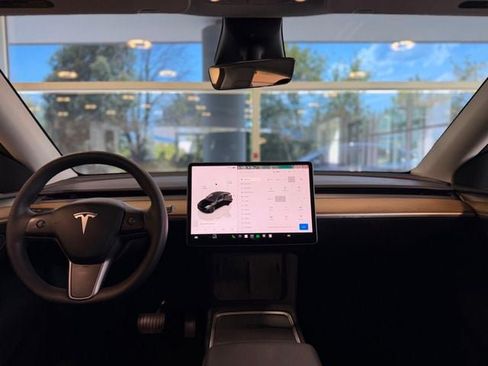 Used 2023 Tesla Model Y Long Range AWD/4WD image 37