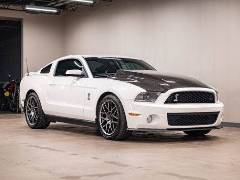 Used 2011 Ford Mustang Shelby GT500 w/ SVT Performance Pkg RWD image 7