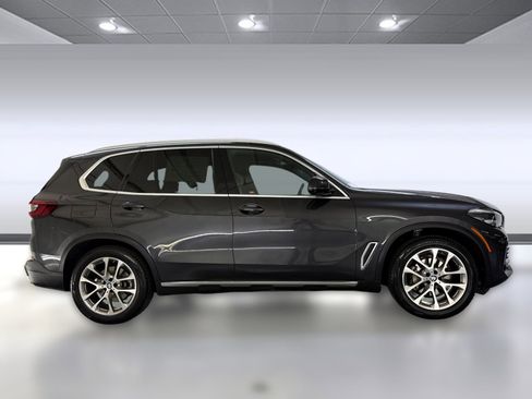 Certified 2023 BMW X5 sDrive40i w/ Climate Comfort Package image 7