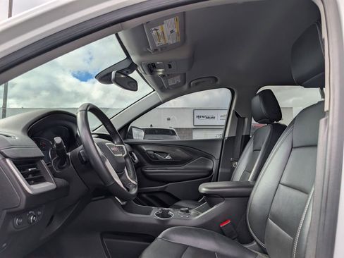 Used 2023 GMC Terrain SLT AWD/4WD image 9
