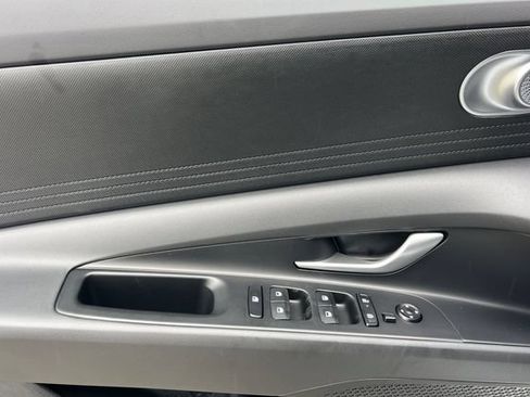 New 2026 Hyundai Elantra SE FWD image 10