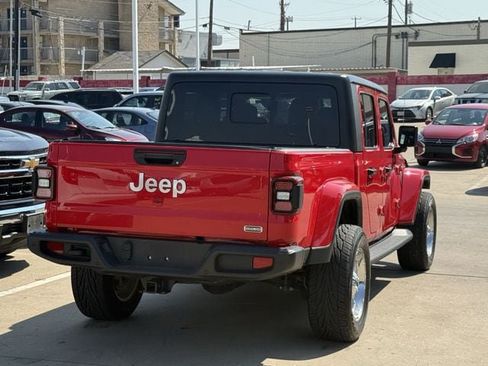 Used 2020 Jeep Gladiator Overland AWD/4WD image 4