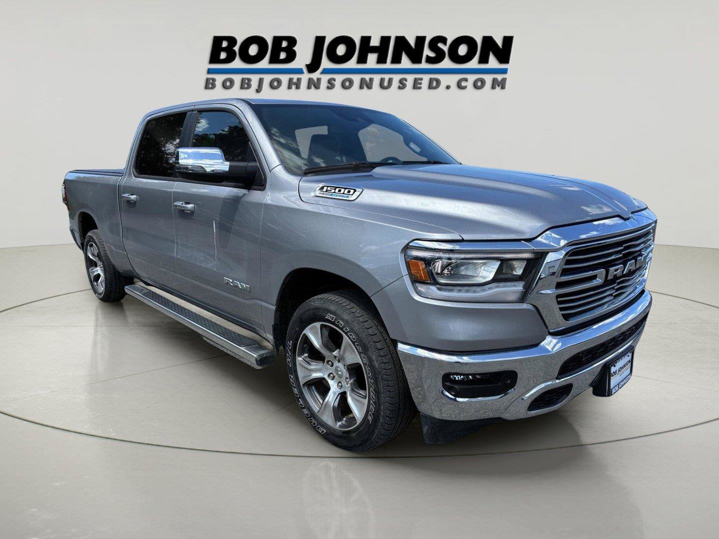Used 2024 RAM 1500 Laramie AWD/4WD image 1