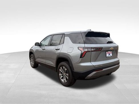 New 2026 Chevrolet Equinox LT FWD image 4