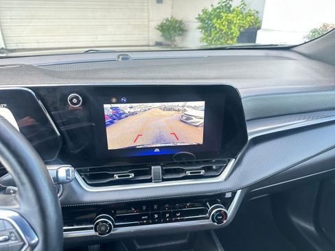 Used 2025 Chevrolet Equinox LT image 17