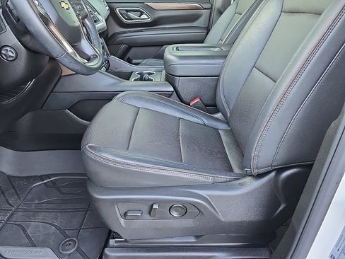 Used 2024 Chevrolet Tahoe High Country w/ Premium Package 2 image 13