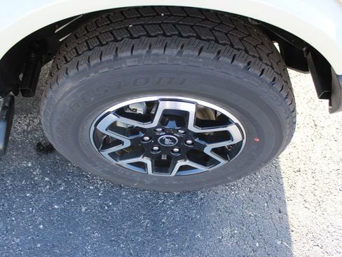 New 2026 Ford Bronco Outer Banks AWD/4WD image 10