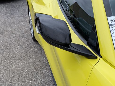 Used 2022 Chevrolet Corvette Stingray Premium Conv w/ Z51 Performance Package RWD image 12