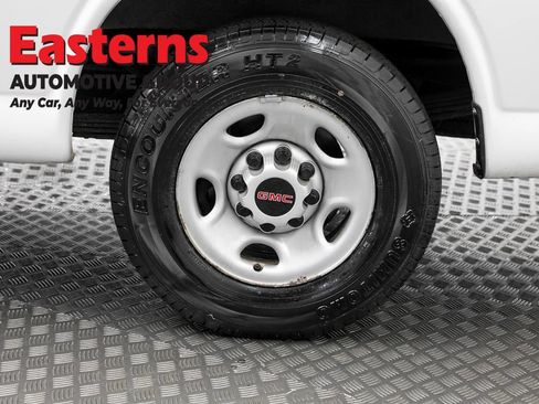Used 2022 GMC Savana 2500 RWD image 27
