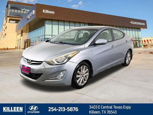 Used 2014 Hyundai Elantra SE w/ Option Group 02 FWD image 3