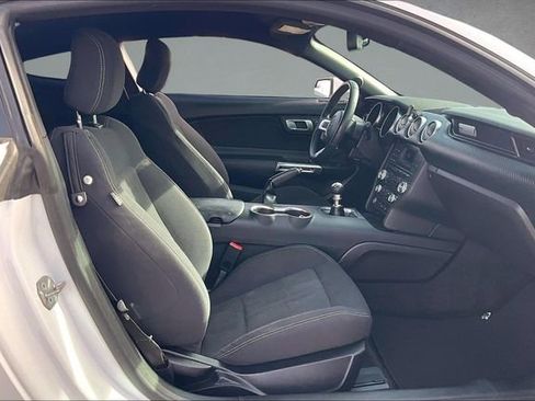 Used 2018 Ford Mustang EcoBoost image 5