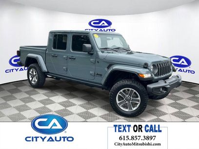 Used 2025 Jeep Gladiator Sport