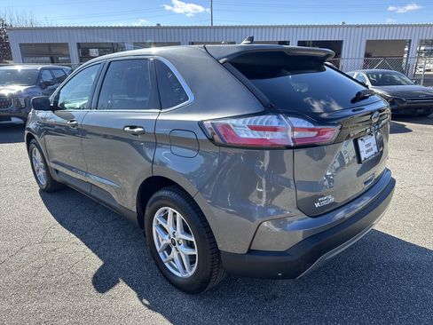 Used 2023 Ford Edge SEL image 5