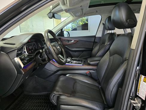 Used 2020 Audi Q7 3.0T Prestige AWD/4WD image 24