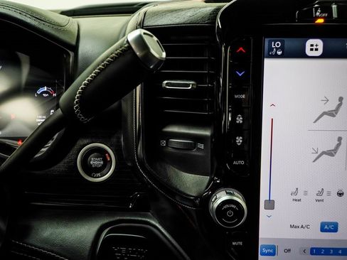 Used 2024 RAM 2500 Limited image 26